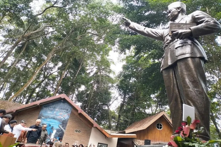Ganjar Pranowo Dapat...
