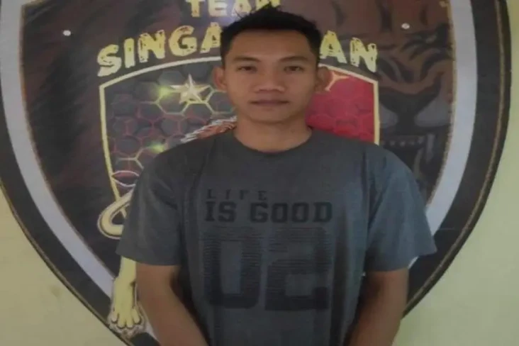 Gara-gara Cek HP, Seorang...