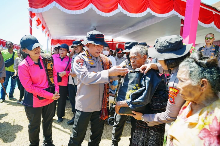 Momen Kapolri Gelar...