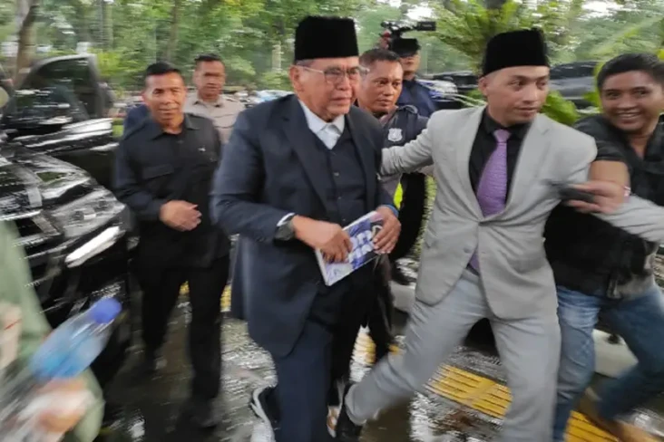 Panji Gumilang Mangkir...