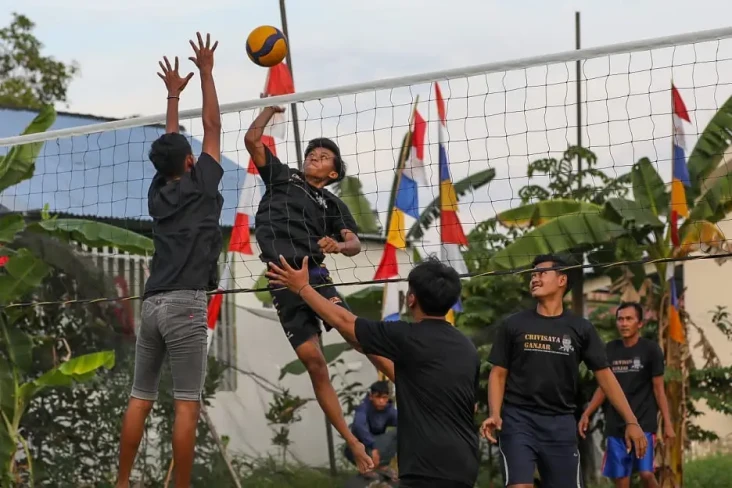 Jalin Keakraban, Crivisaya...
