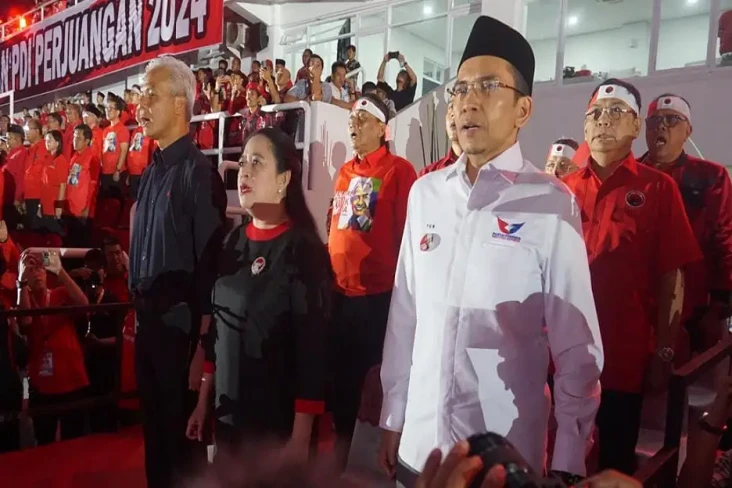 Partai Perindo Hadiri...