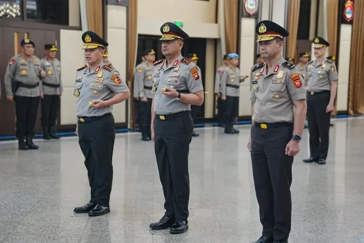 Jenderal Polisi Pecah...