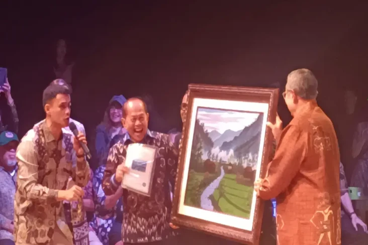 Fantastis, Lukisan SBY...