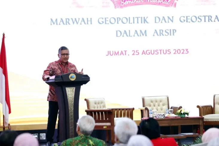 Hasto: Dokumen di Arsip...
