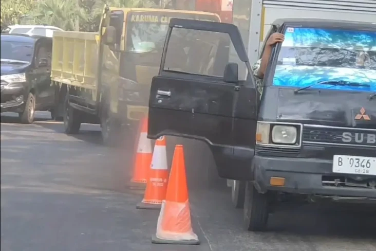 Razia Emisi di Jakarta...
