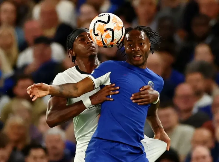 Raheem Sterling Pasang...