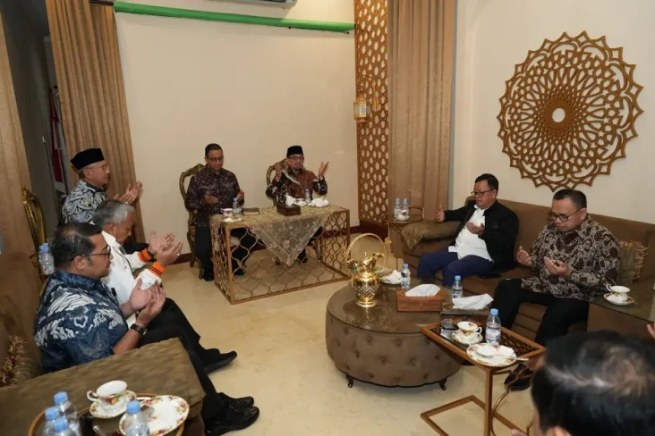 Anies Bocorkan Isi Pertemuan...