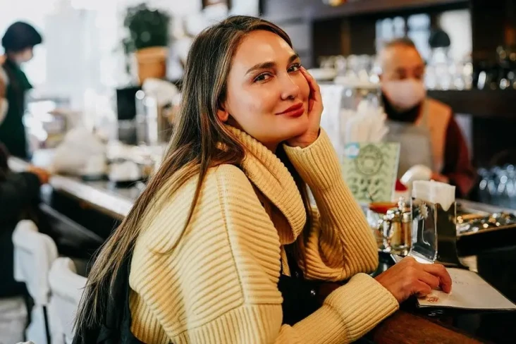 Luna Maya Ulang Tahun...