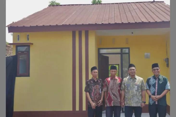 25 Rumah Keluarga Kurang...