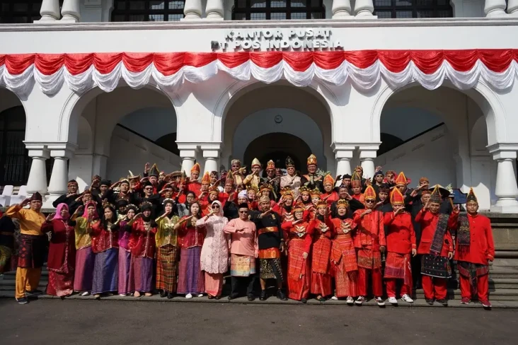 Momen Perayaan HUT ke-277,...