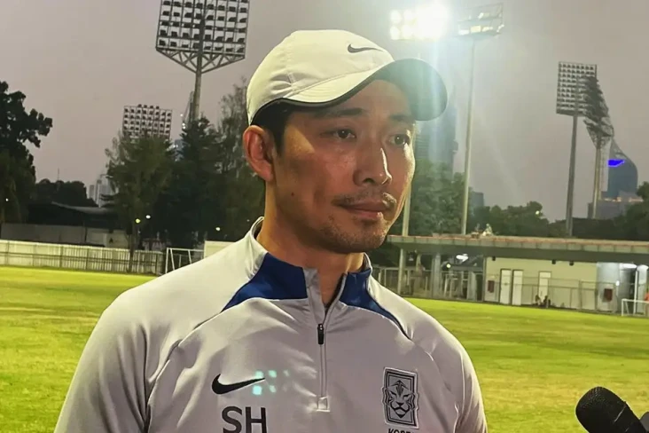 Pelatih Korea Selatan...