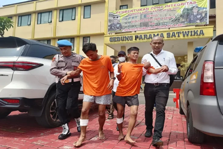 Melawan, 3 Maling Motor...