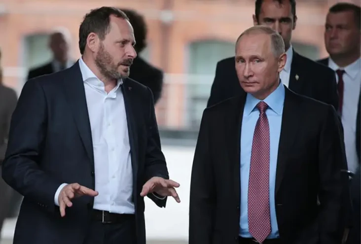 Balik Serang Putin,...