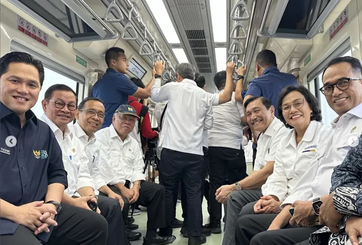 LRT Jabodebek Tanpa...