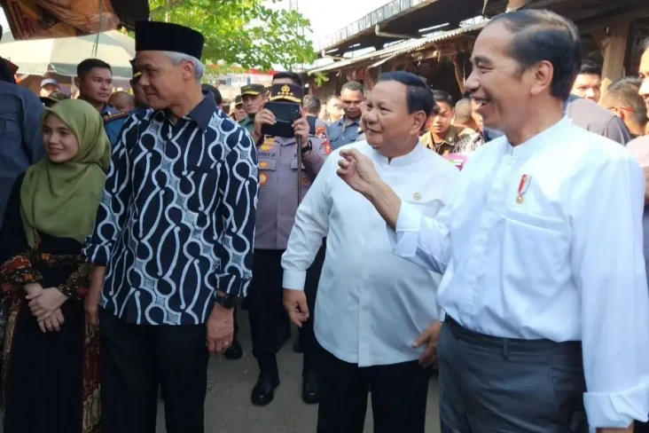 Jokowi, Ganjar, dan...