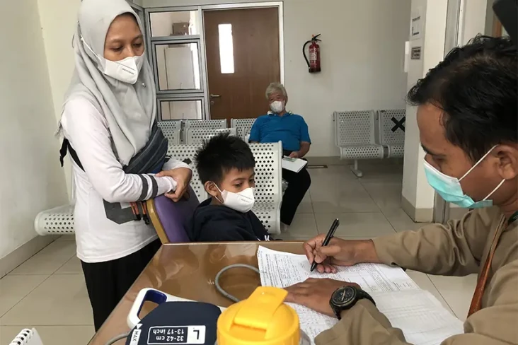 Bantuan Alat Kesehatan...