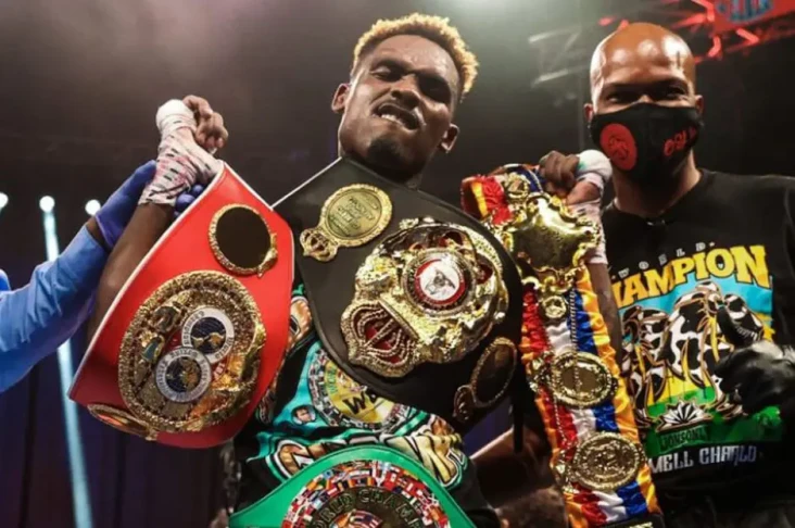 Kemenangan Atas Canelo...