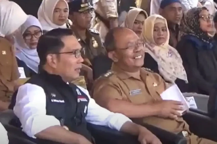 Ridwan Kamil Resmikan...