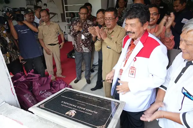 Dorong Literasi Sejak...