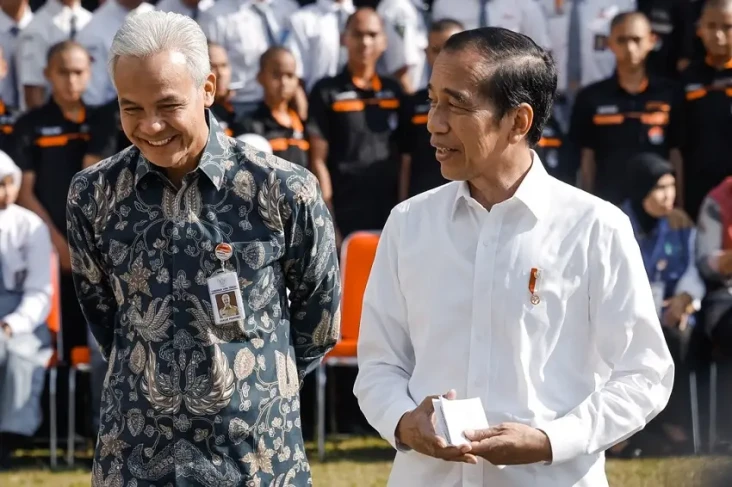 Sekolah Gratis dan Terhubung...