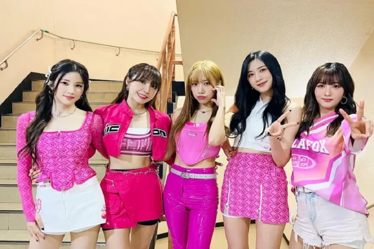 Mengenal Apink yang...