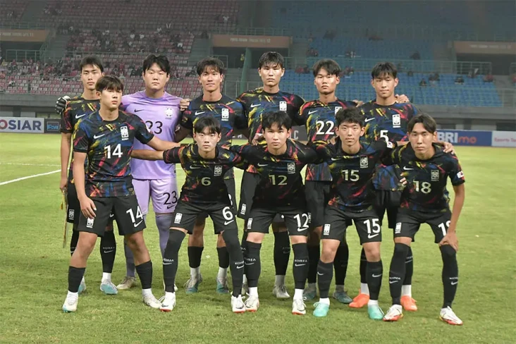 Pelatih Korea Selatan...