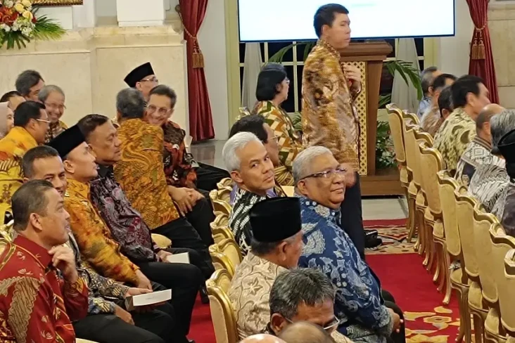 Ganjar Pranowo Hadiri...