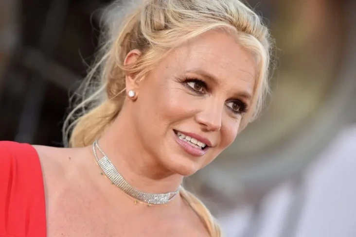 7 Pernikahan Artis Hollywood...