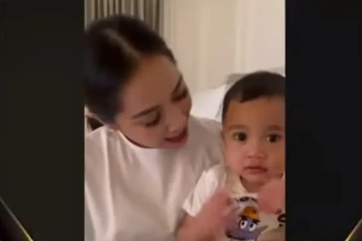 Nagita Slavina dan Rayyanza...
