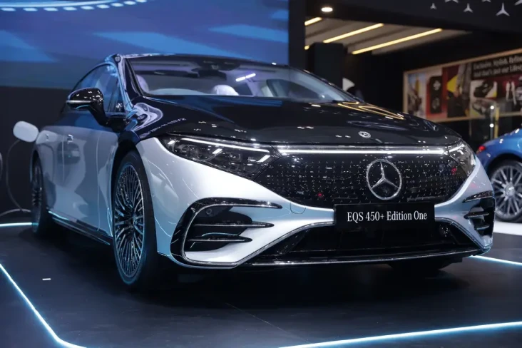 3 Mobil Mercedes-Benz...