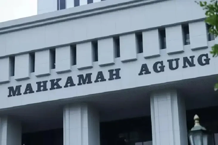 MA Bebebaskan Terpidana...