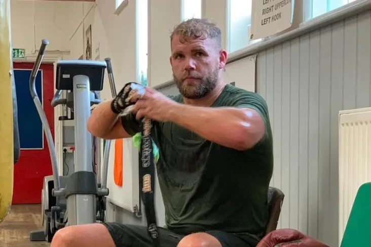 Billy Joe Saunders Bakal...