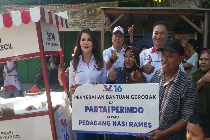 Pedagang Nasi rames...