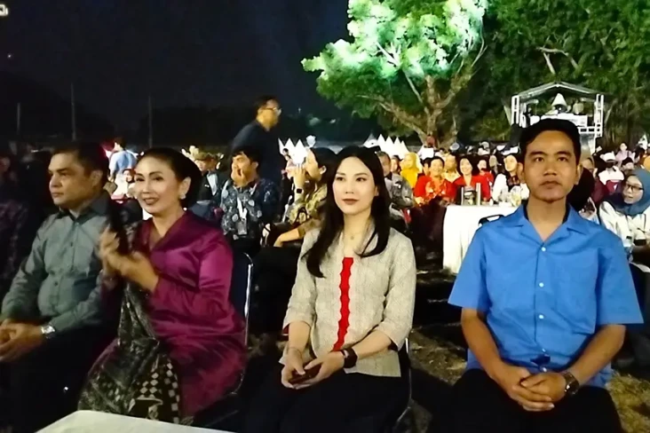 Momen Wamenparekraf...