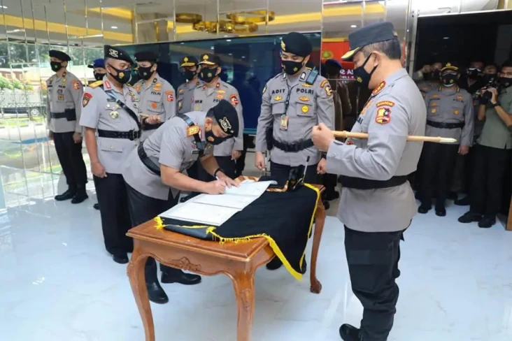 Kepala Korsabhara Baharkam...