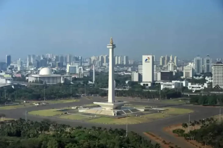 Cuaca Jakarta Diperkirakan...