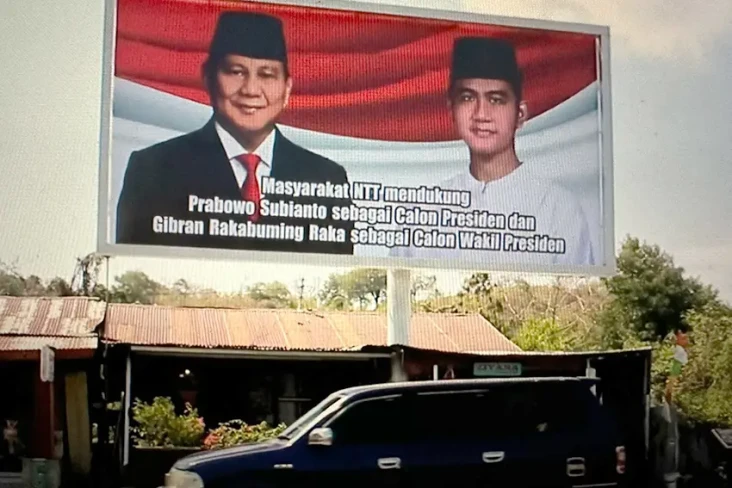 Heboh Baliho Capres...