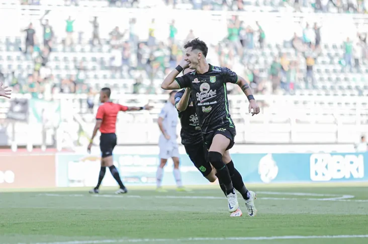 Hasil Liga 1: Persebaya...