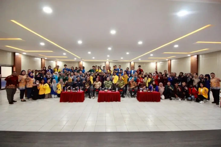 Rektor UBL Prof Yusuf...