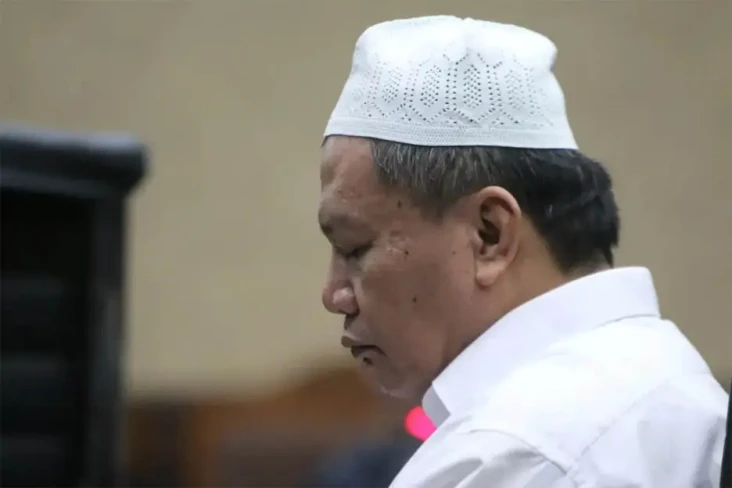 Terima Suap Rp26,4 Miliar,...