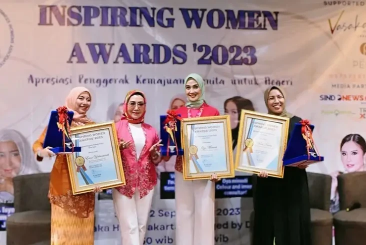 Kiprah Tiga Perempuan...