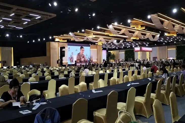 Habiskan Anggaran Miliaran...