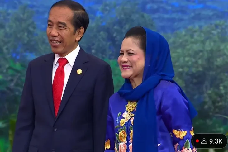 Ini Makna Dasi Merah...