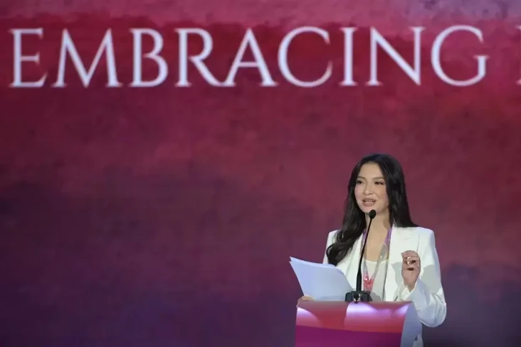 Raline Shah Jadi Pembicara...
