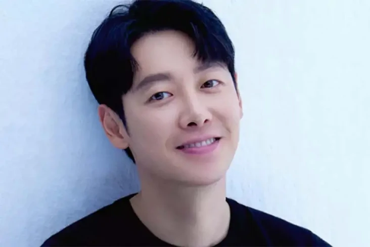 Selain Kim Dong Wook,...