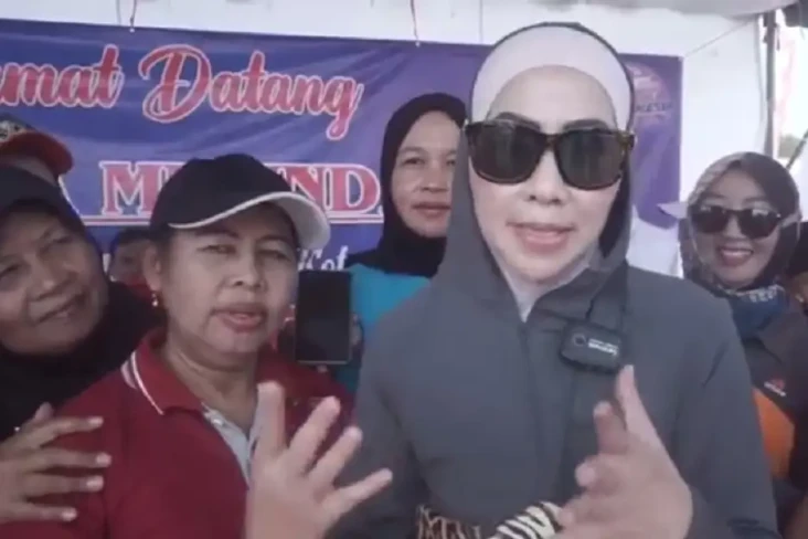 Venna Melinda Gelar...