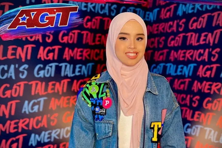 Putri Ariani Nyanyikan...