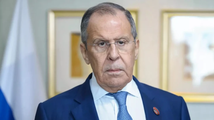 Menlu Rusia Lavrov akan...