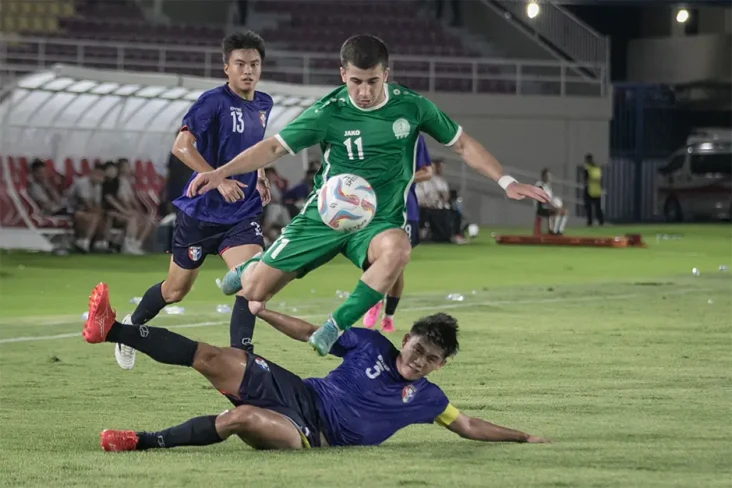 Pelatih Turkmenistan...
